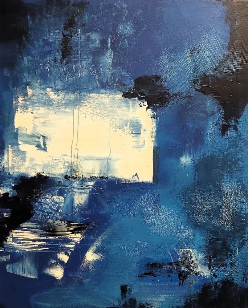 Derrière le bleu